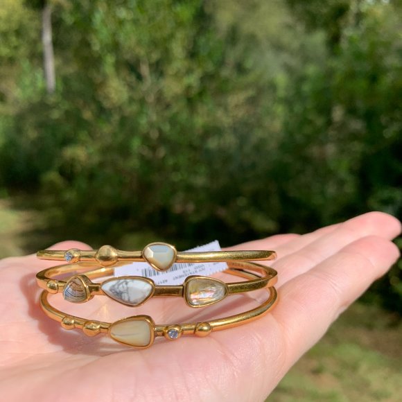 KENDRA SCOTT • Ivy Vintage Gold Statement Bracelet* - Picture 3 of 8